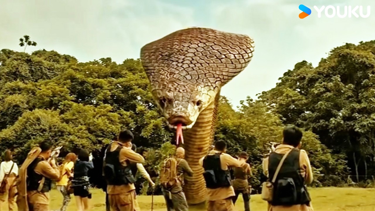 🐍💀Massive snake eyeing the commandos! All are frozen! | Jurassic Revival | YOUKU MONSTER MOVIE