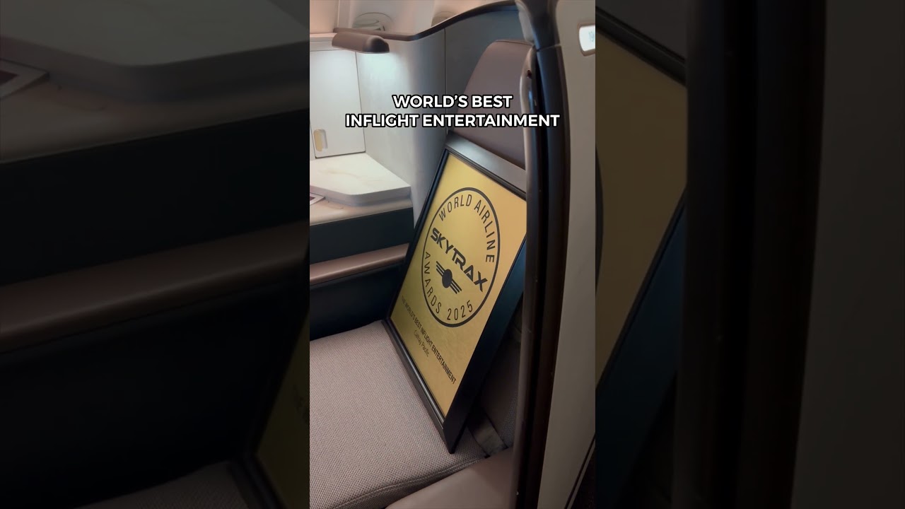 Enjoy the World's Best Inflight Entertainment 享受全球最佳機上娛樂
