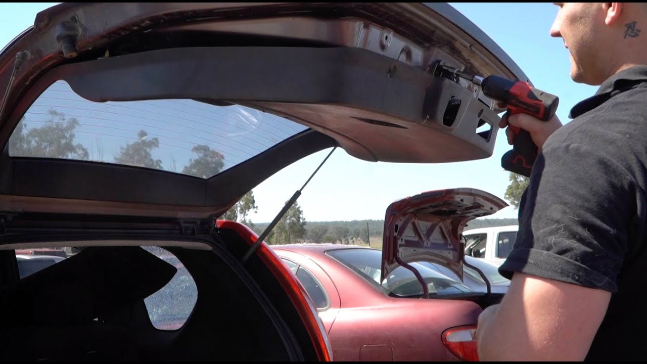 How to Remove & Replace Nissan X-Trail Boot Lock Mechanism Actuator T31 Models 2008-2014