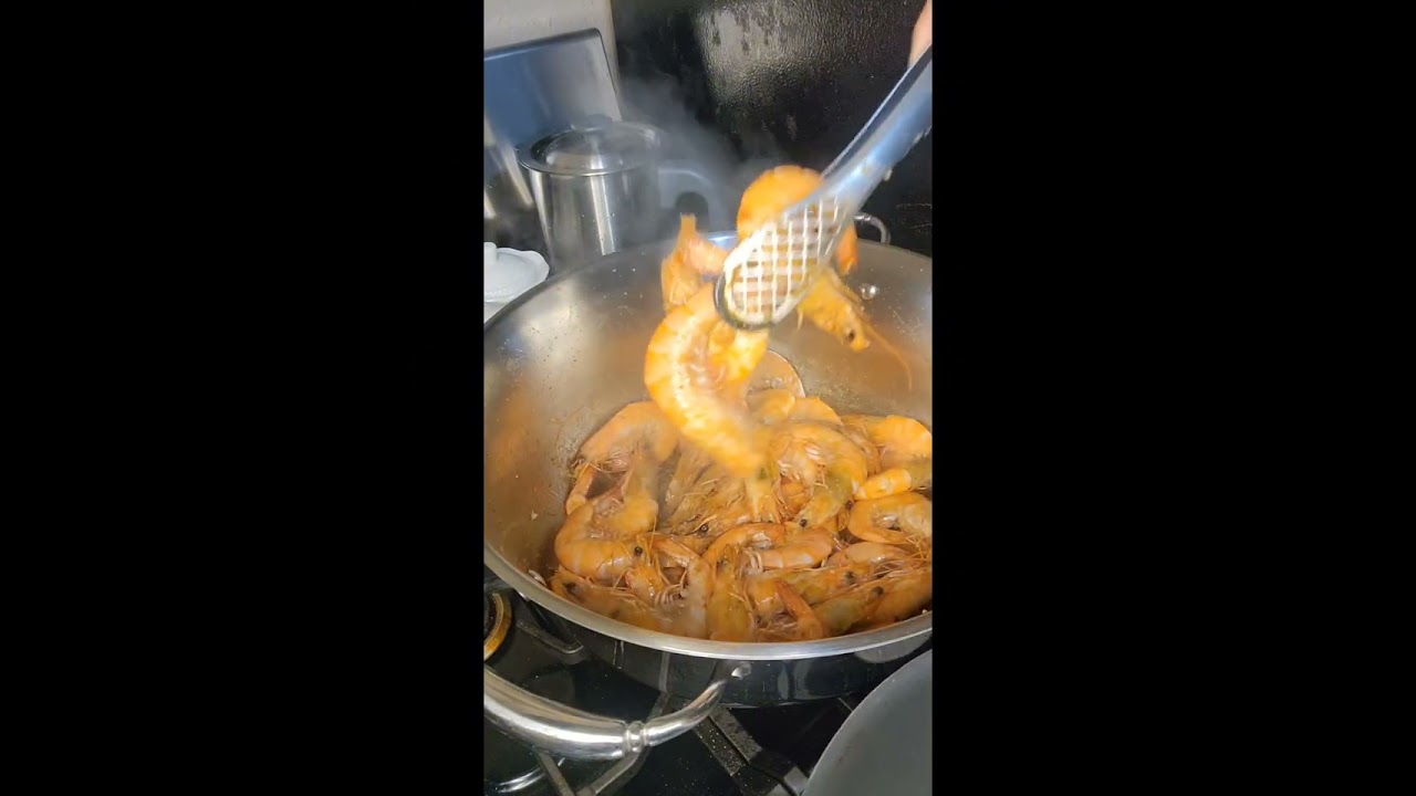 Quieres preparar uno camarones estilo lousiana,rapidos y deliciosos.aqui te muestro como🦐🦐🦐