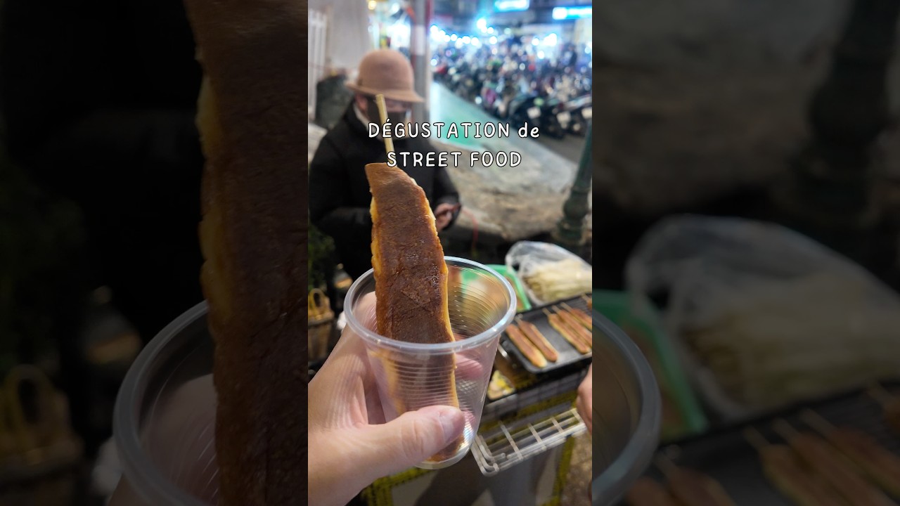 Dégustation de street food dans un night market