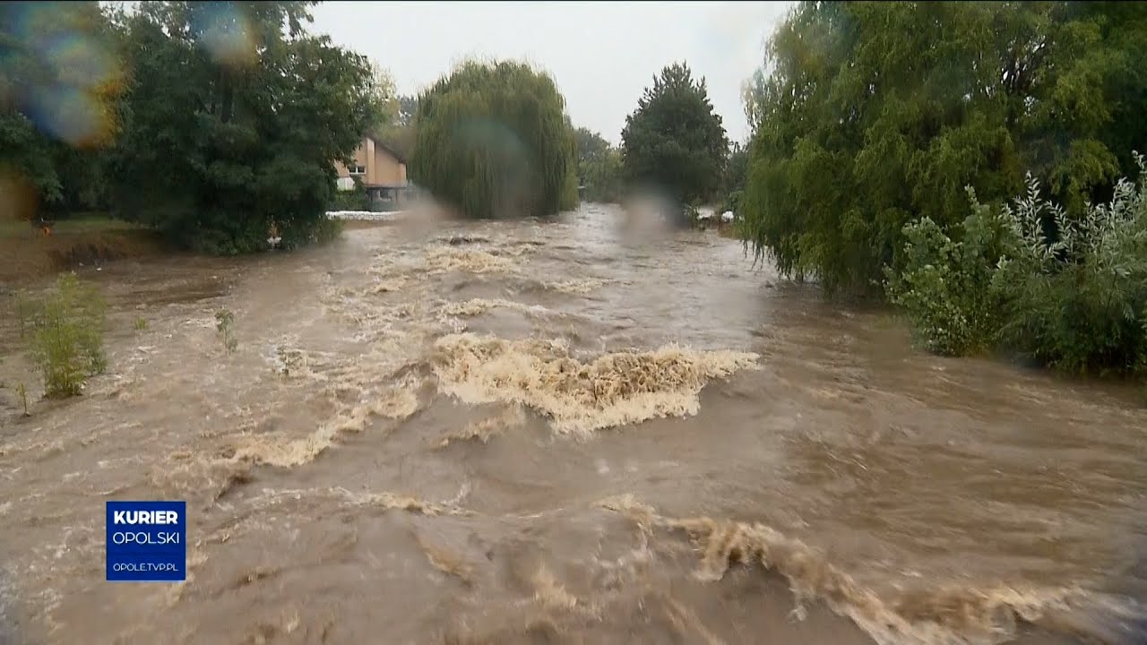 Prudnik walczy z wodą. Ewakuowano wsie