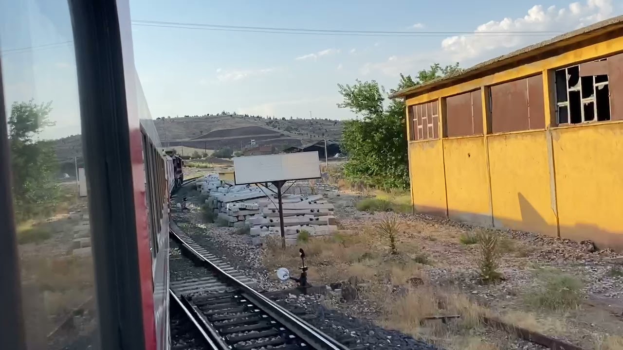 TCDD DE 22013 GÜNEY KURTALAN EKSPRESİ