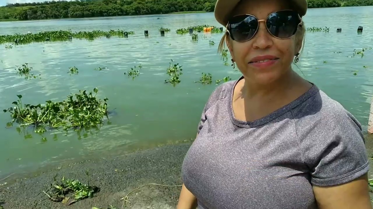 Muito sol, fui me refrescar na lagoa#lagoa#Sol#Agua