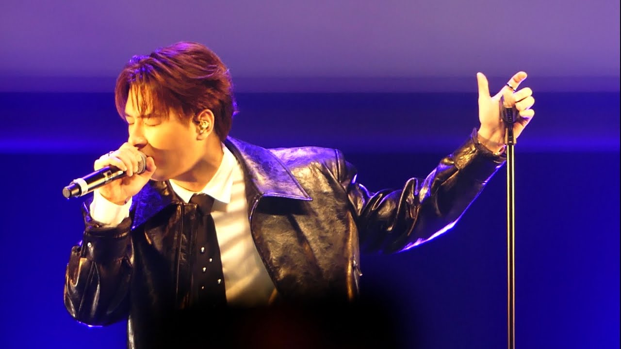 คริส พีรวัส @ #TpopShowcaseInTokyo #TpopShowcaseinTokyoxKrist