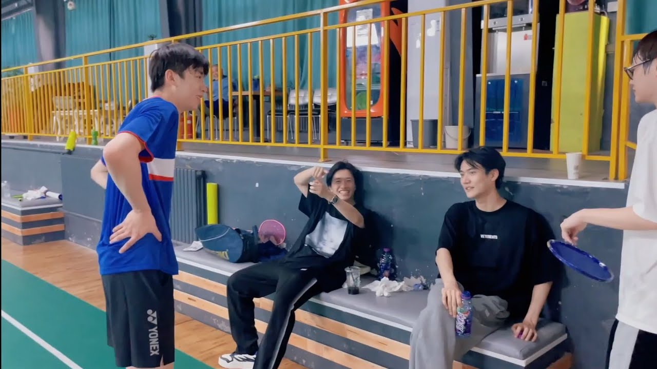 INTO1 周柯宇 张嘉元 伯远 刘彰  羽毛球练习赛Vlog Zhou Keyu Zhang Jiayuan Badminton Vlog