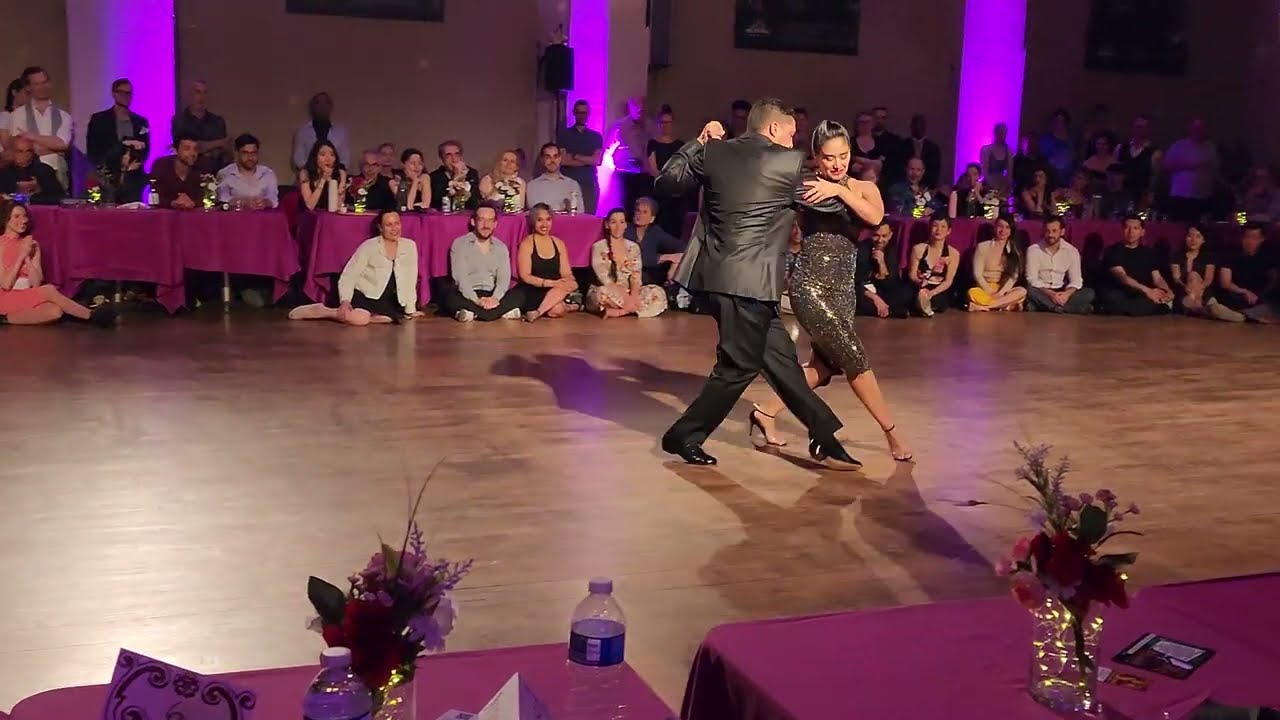 Argentine tango: Corina Herrera & Octavio Fernandez - Milonga de mis Amores