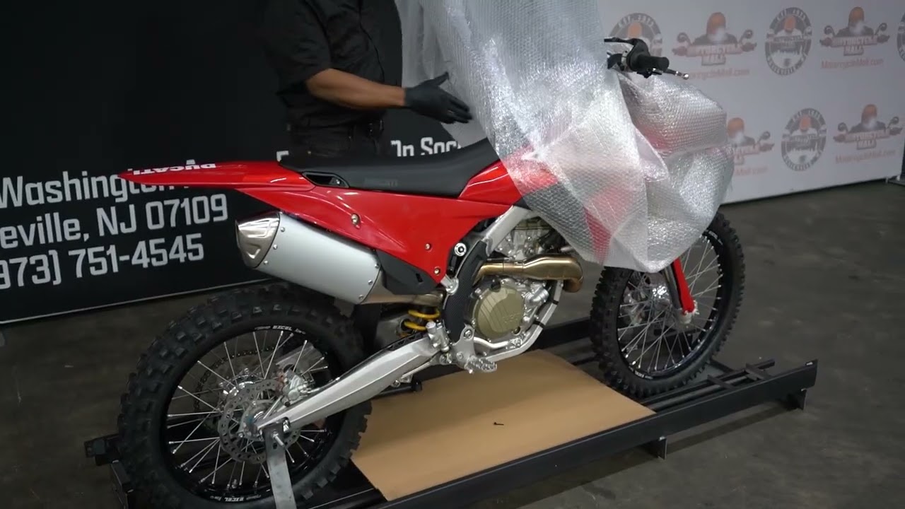 Распаковка Ducati Desmo 450 MX 2026 года!