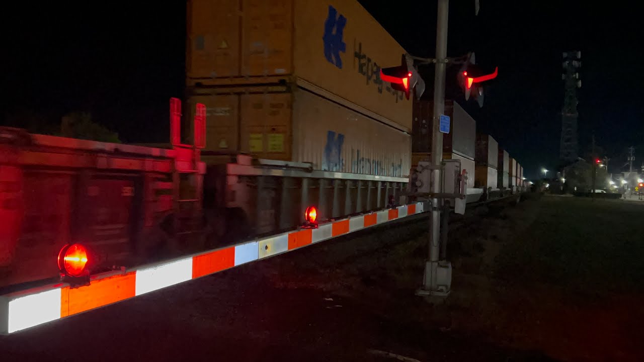 Highballing cross Isabella Street Waycross ga northbound CSX Jesup subdivision 1/6/26 