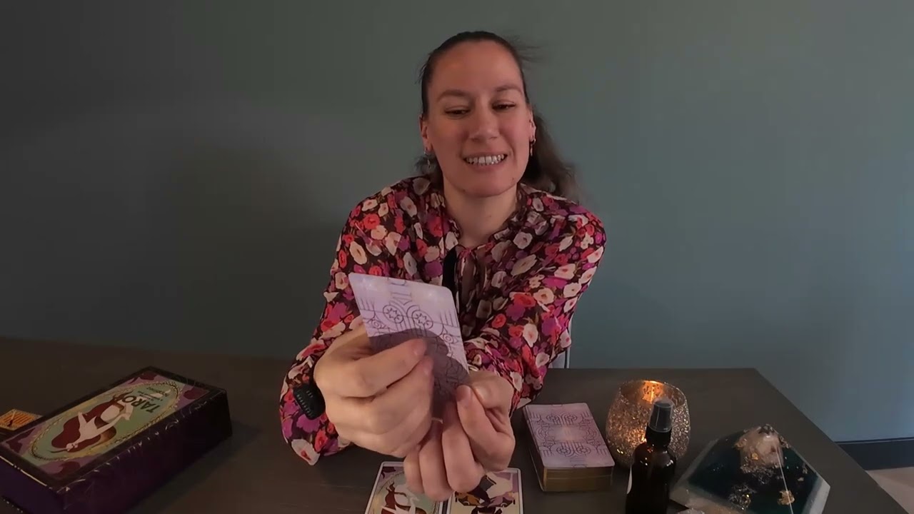 ASMR Nederlands ❤️ Tarot Reading 🔮 Weegschaal ♎ Soft Spoken ASMR Nederlands