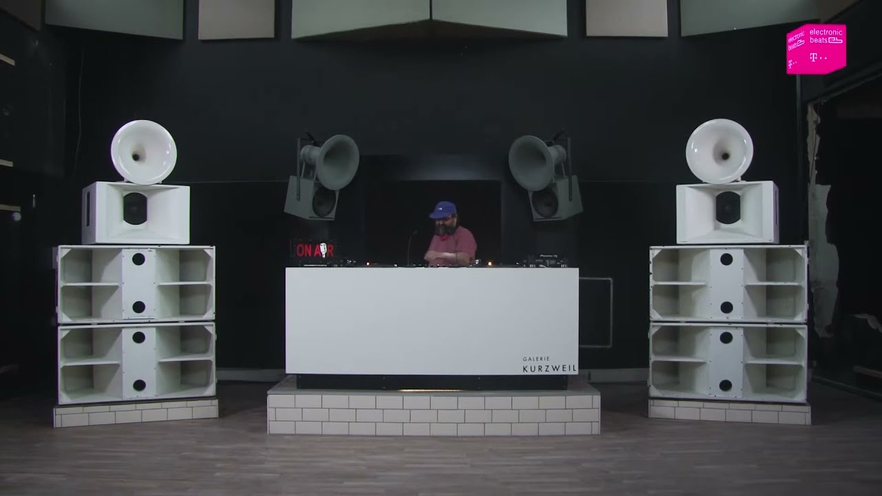 INSIGHT RAVE TAPES: ATA MACIAS