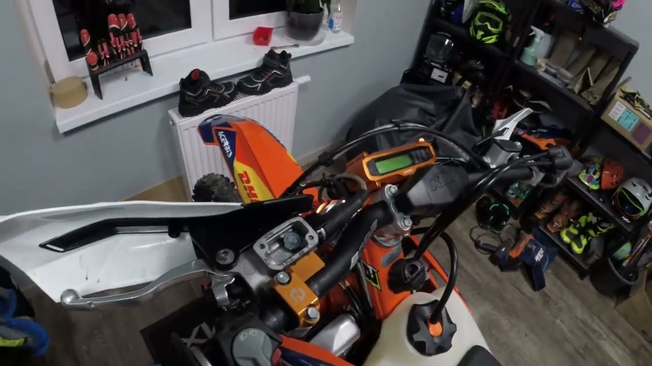 Wymiana płynu sprzęgła KTM exc250 tpi . Prosto szybko i przyjemnie.