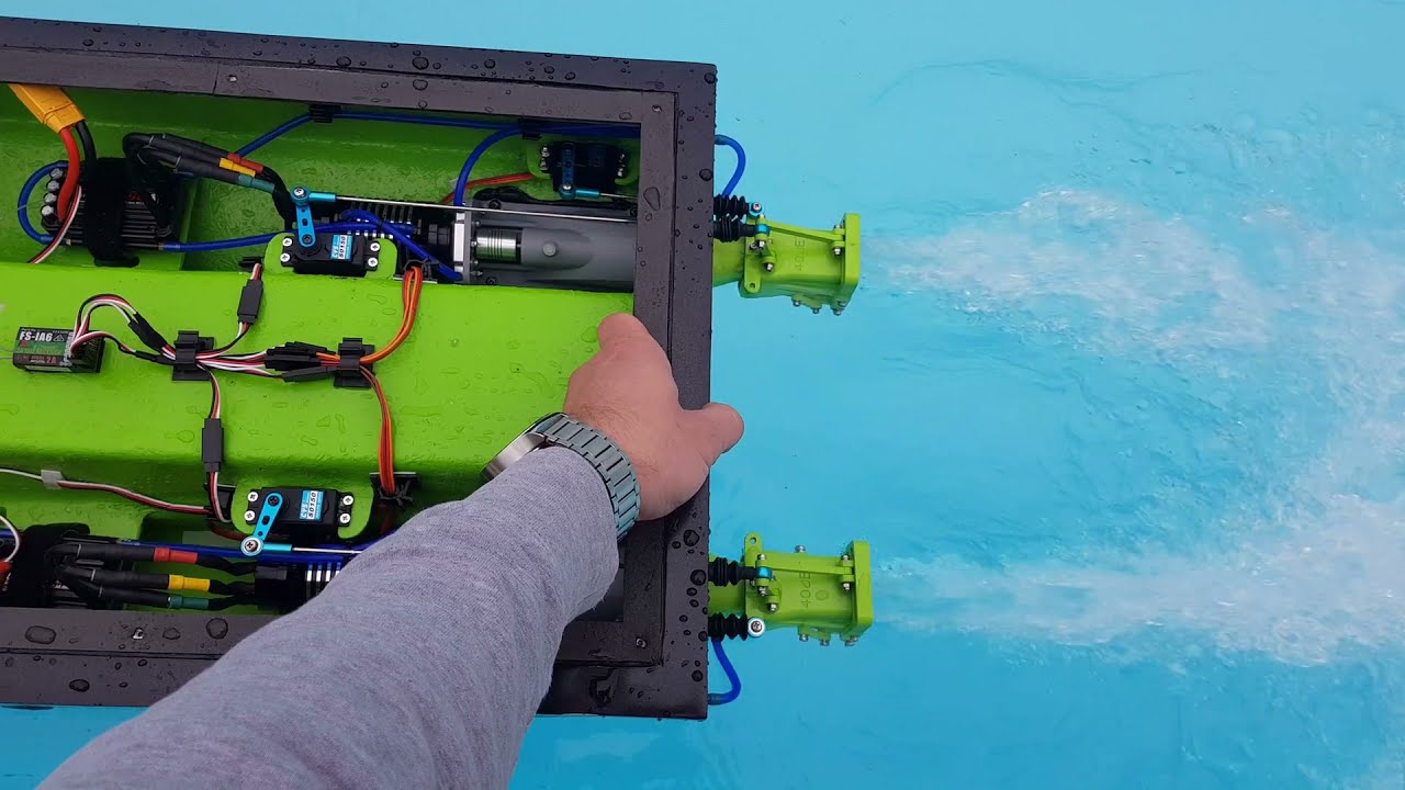 Rc boat 60
