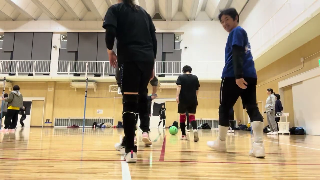 ２０２６年１月２０日（火）合同練習風景①『ＶｉｔａＲｏｓａ（ヴィータローザ）』🏐ソフトバレー【大阪ソフトバレー】メンバー募集中！『スポーツやろうよ』