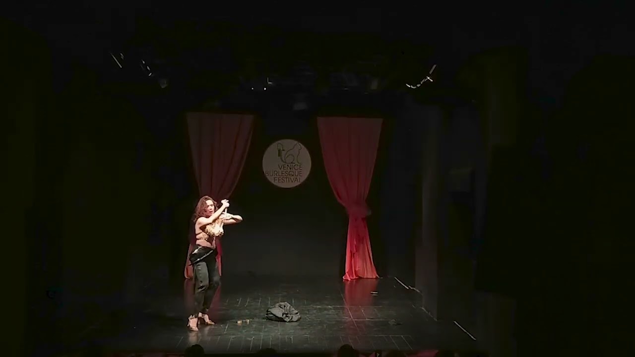 VENICE BURLESQUE Festival 2026 VESPER LYNN