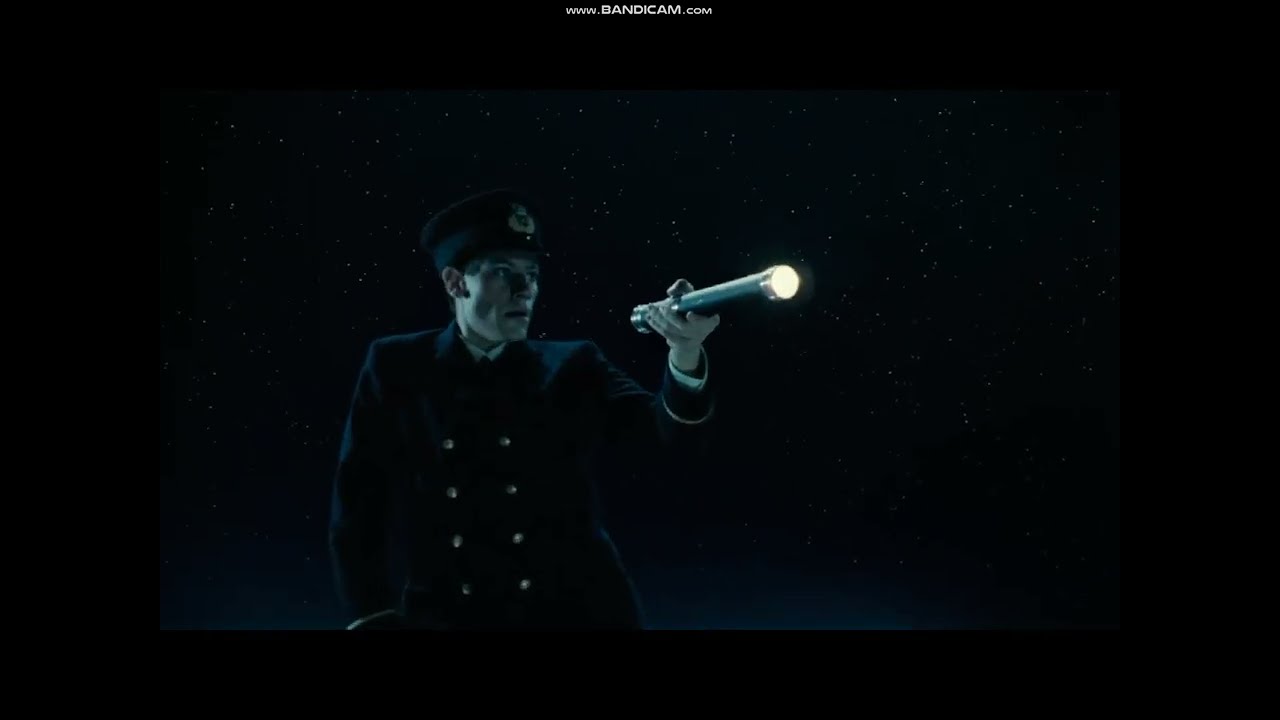 Titanic rescue scene harold lowe officer