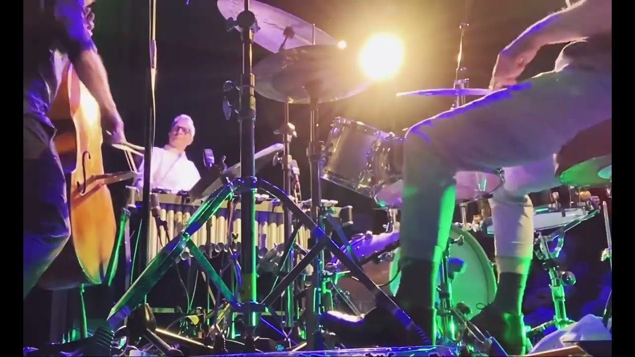 Christian Lillinger 🥁🔥 ft. Christopher Dell on Vibraphone❗