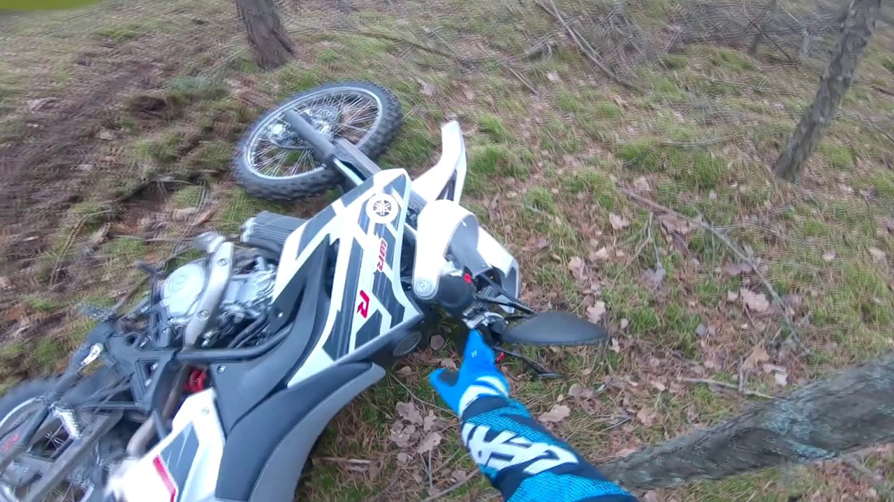 Yamaha WR 125 R w terenie