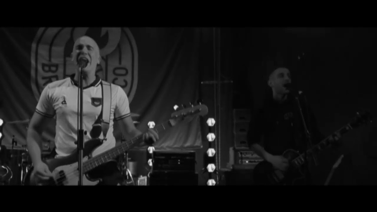 HARRERA LEKU BAT (Brigade Loco Ft. Zea Mays)