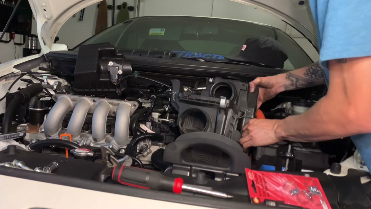 Honda CR-Z valve adjustment PART 1