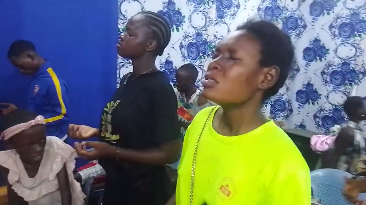 Moment de prière et délivrance ( l'église la résurrection de Jésus Christ de makala / elengesa )