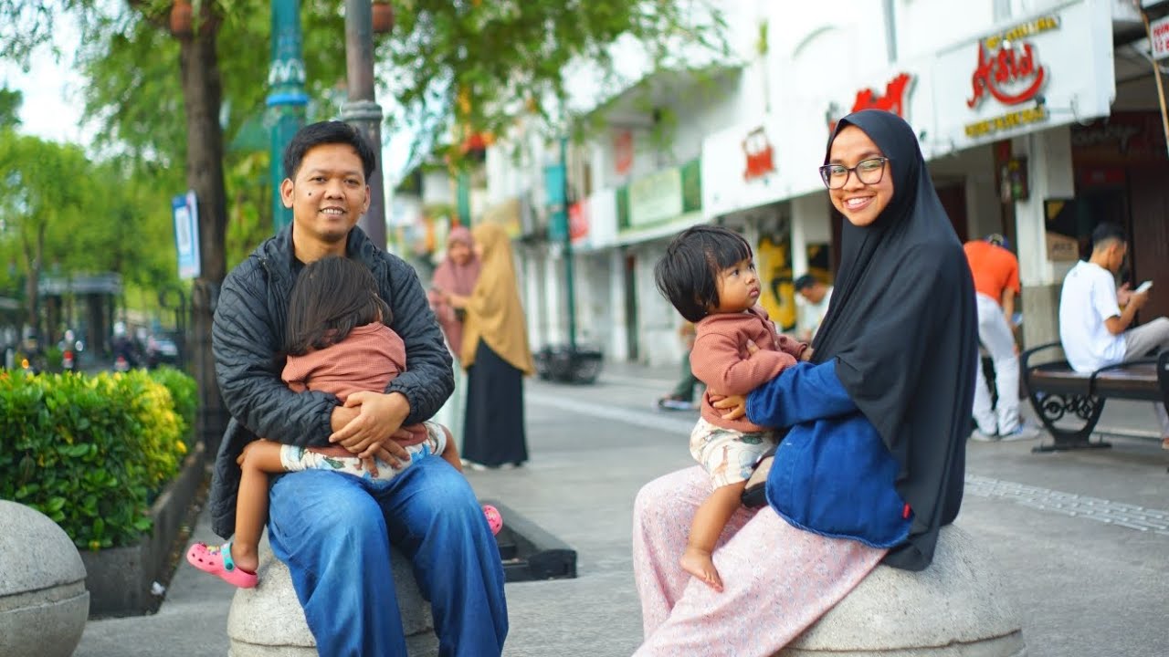 Keliling Maliboro Naik Becak! 