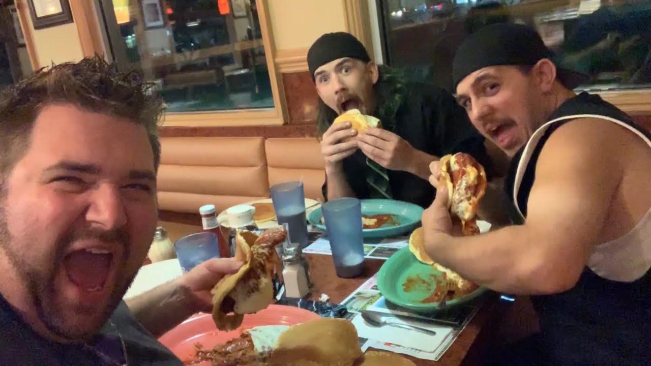 Cringey Guys Wilding Out In Restaurant!  CHICKEN PARM PANCAKES!