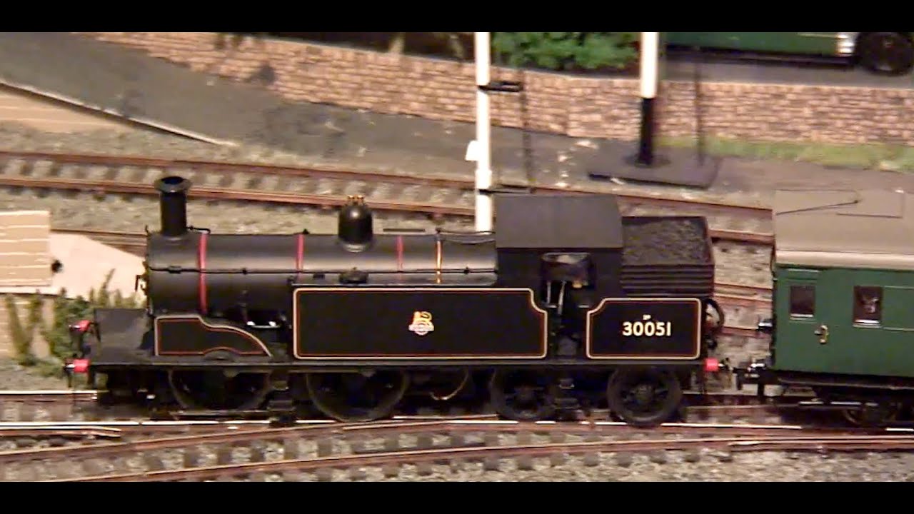 Sound-fitted Hornby M7 and Maunsell push-pull set