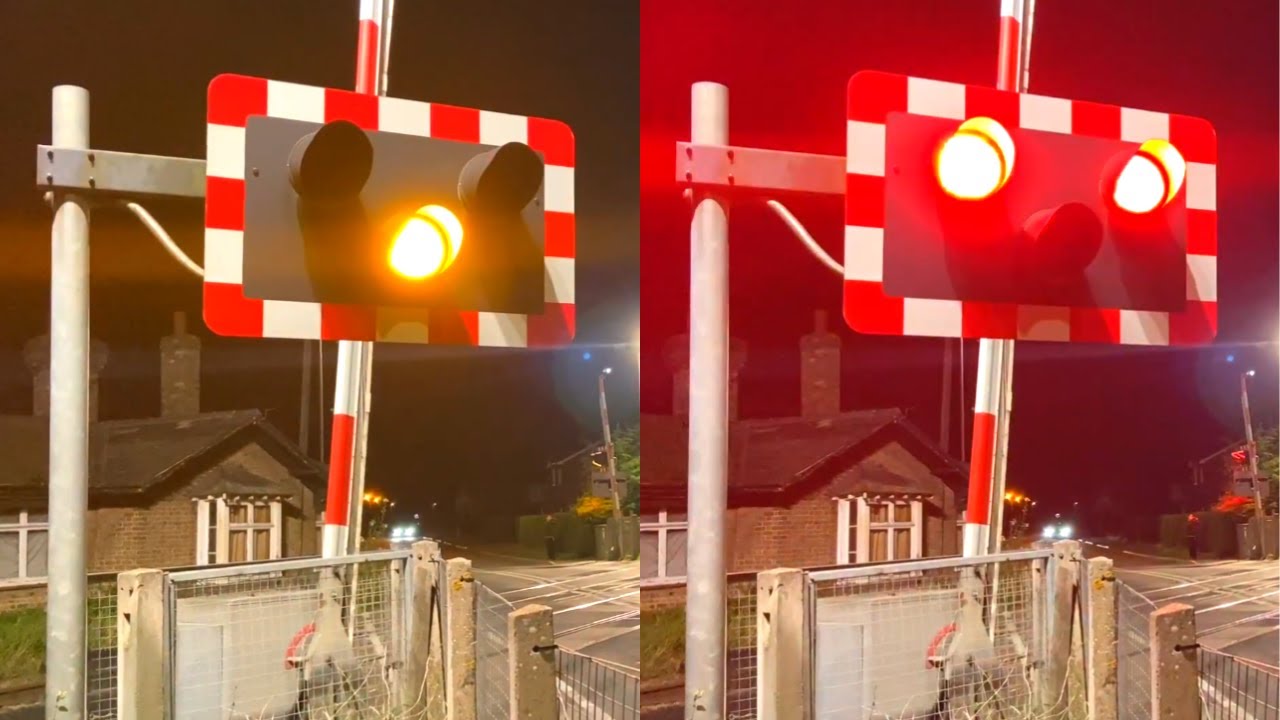 Spalding Hawthorn Bank Level Crossing, Lincolnshire
