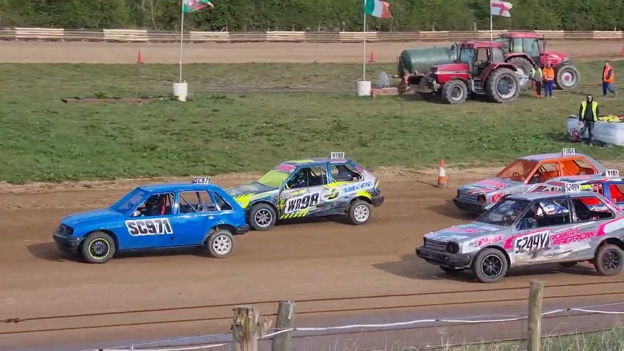 Scarborough Autograss Club 21st April 2024 Class 2 final