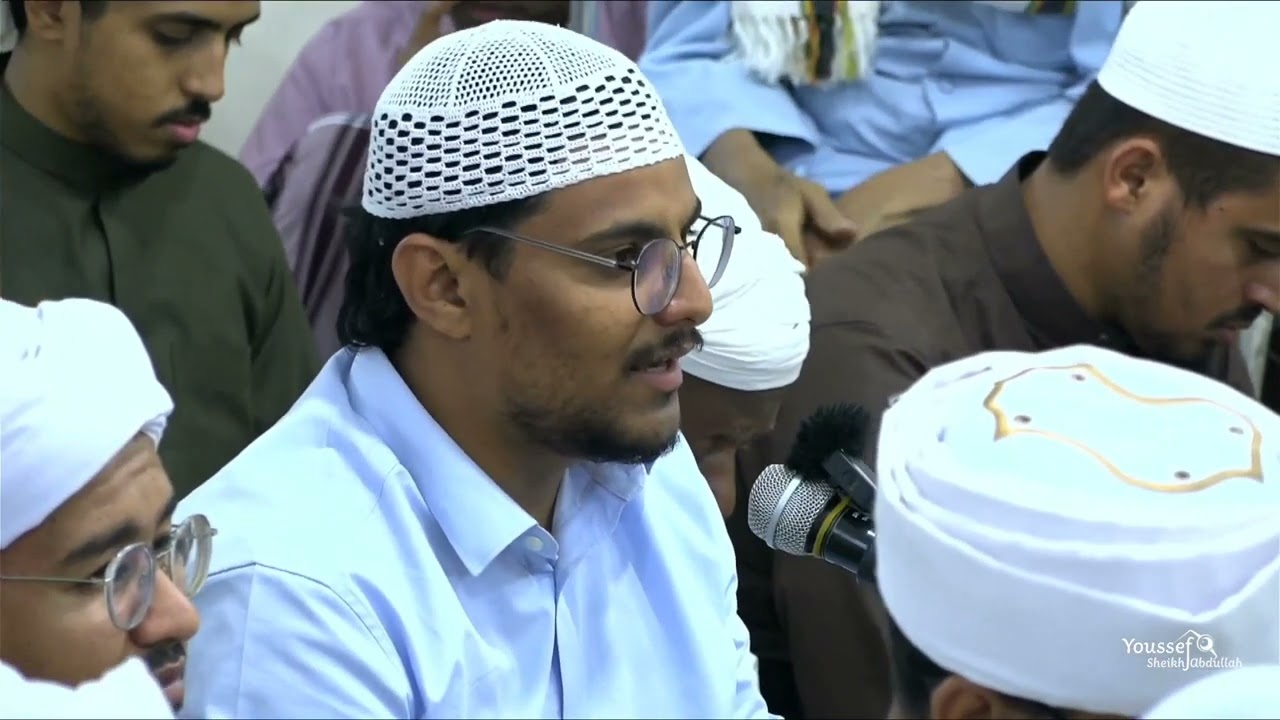 قصيدة: لذكر طيبة في فؤادي هيام  ياحياه تلك المدينة_المنشد محمد حداد الكاف_بحضور الحبيب عمر بن حفيظ