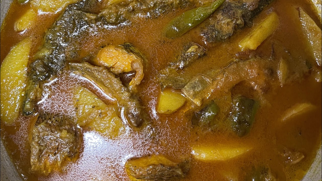 বিভিন্ন আইটেম মাছ দিয়ে রান্না।