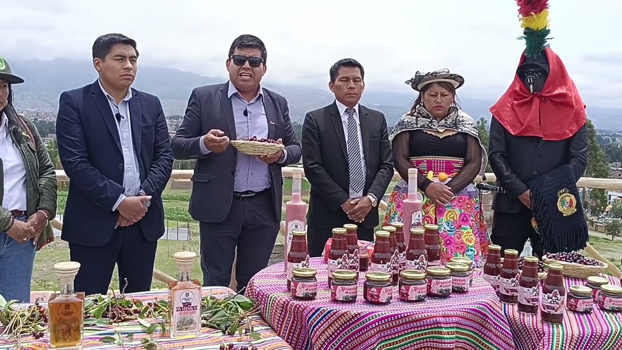 Alcalde Huamancaca Chico Raphael Páucar invita al valle Mantaro feria de las Guindas