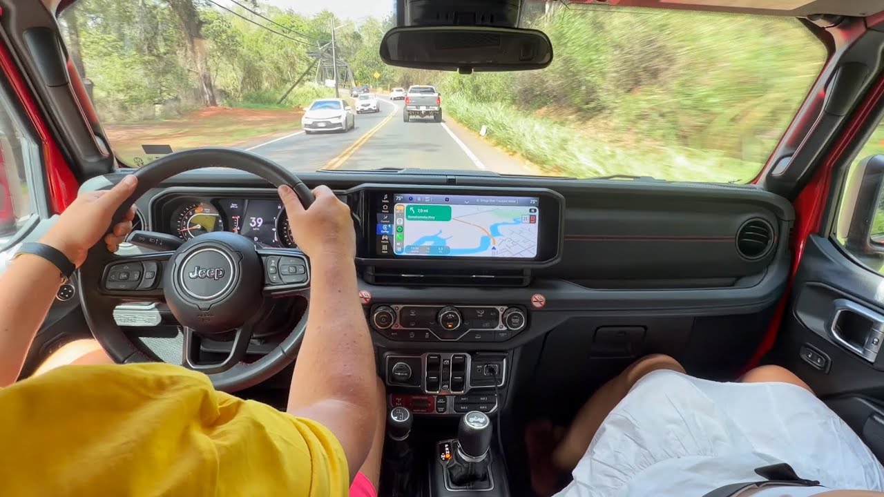2025 Jeep Wrangler Rubicon 4x4 – POV Drive Along Hawaii’s Coastline