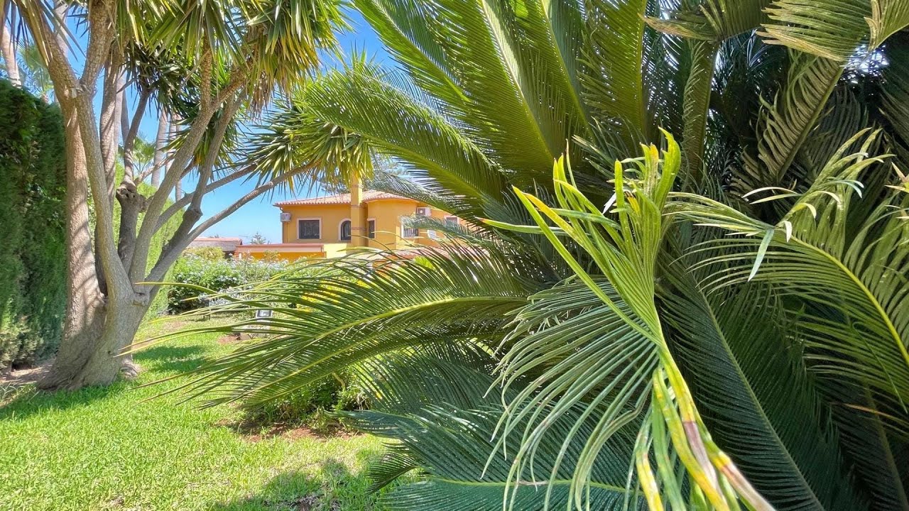 Venta Villa en Alhaurin De la Torre, Málaga.