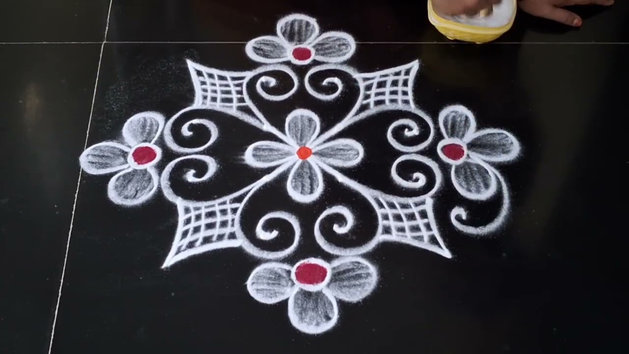 Simple rangoli design //easy side border rangoli design //daily muggulu 