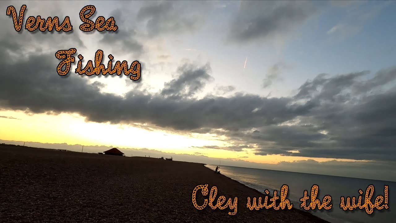VERNS SEA FISHING | ON THE SHINGLE AT CLEY ON THE NORTH NORFOLK COAST SURF CASTING WITH THE WIFE
