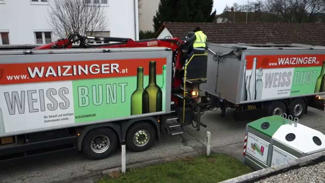 Altglas vom Container in den LKW