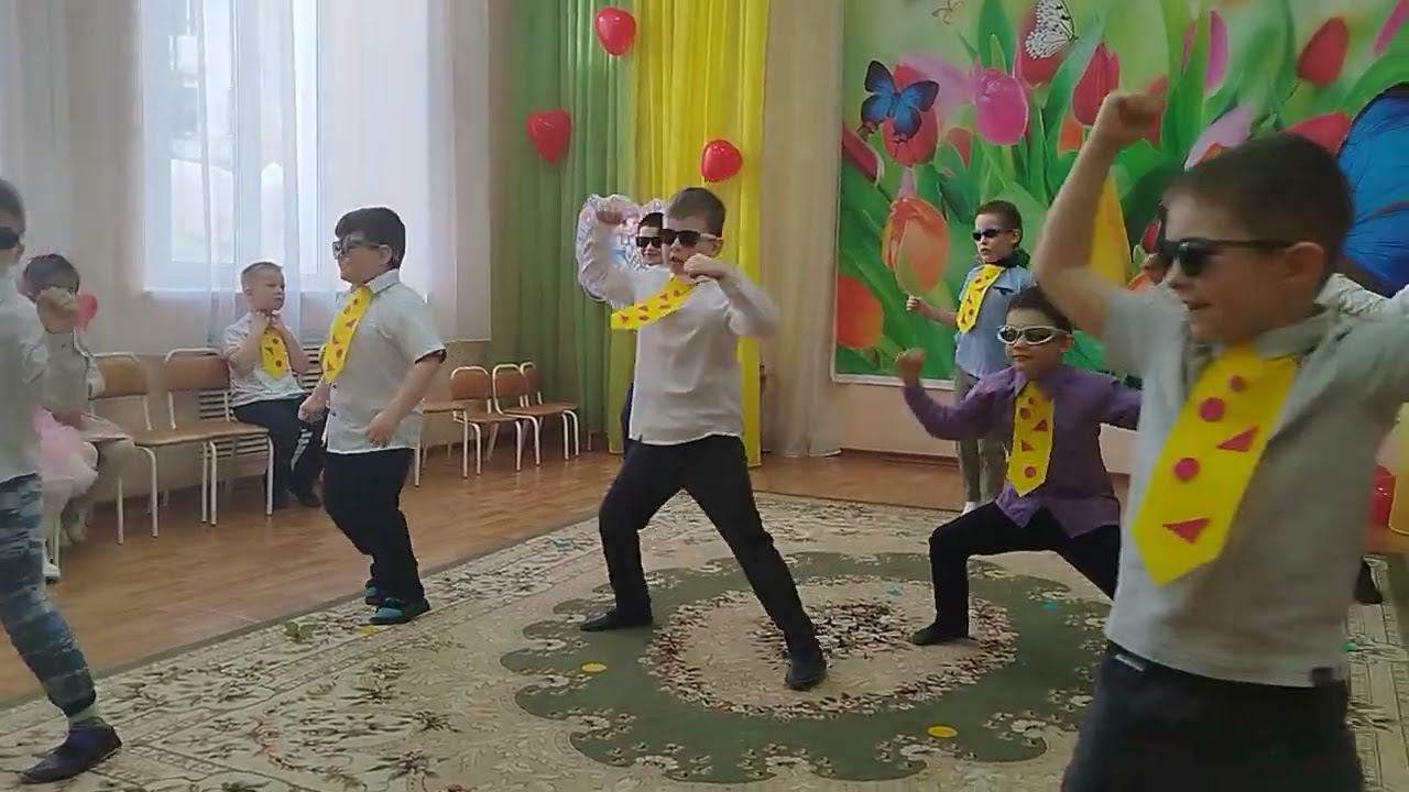 Весенний утренник. Песня 