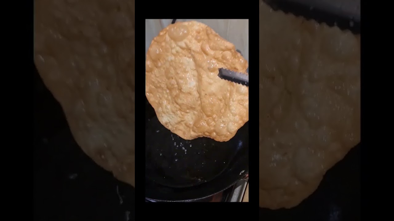 Daal Khakhra in breakfast 👍 #yummy #food #recipe #viral #trending #shorts #youtubeshorts