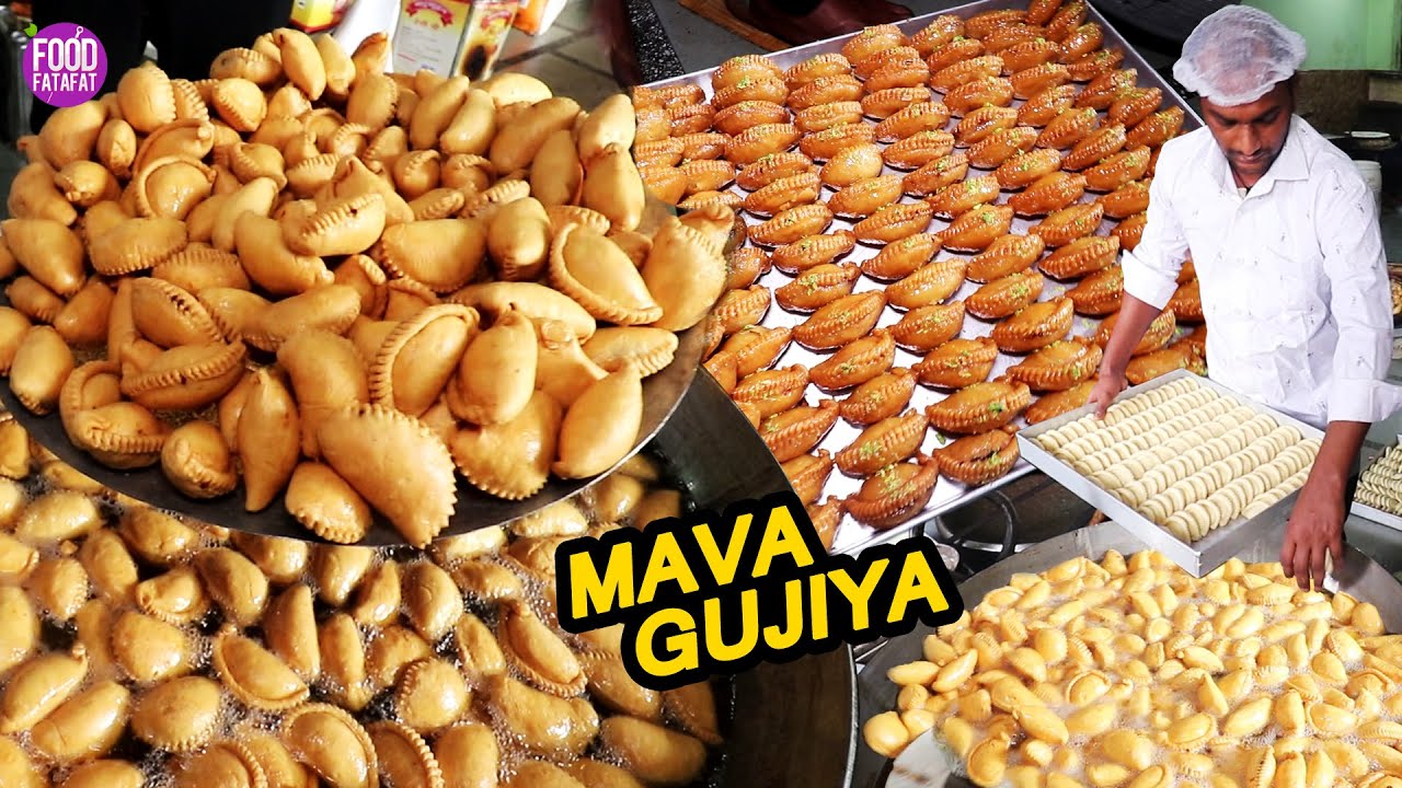 Holi Special Gujiya Making In Mega Kitchen👌🏻👌🏻 मावा गुझिया |  Indian Street Food | Ghaziabad