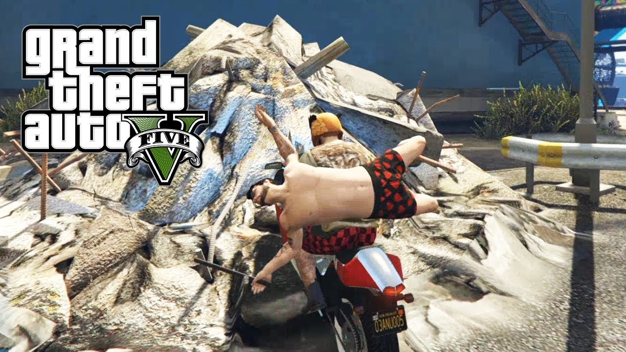 PEGADO A MI ESPALDA COMO UNA MOCHILA!! PARKOUR GTA V