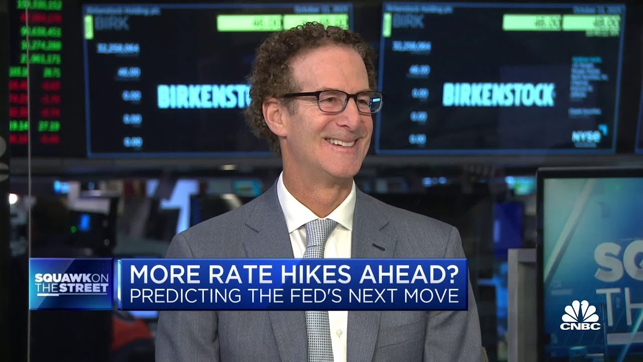 October 26th's third quarter GDP will be above four percent, says Marathon Asset's Richards