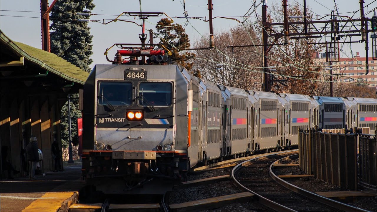 New Jersey Transit | Morris and Essex line Trains @ orange 12/28/22