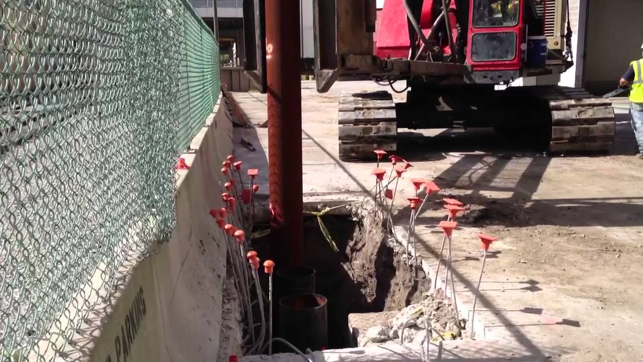 Pile Driving in New Orleans, pipe piles, vulcan hammer