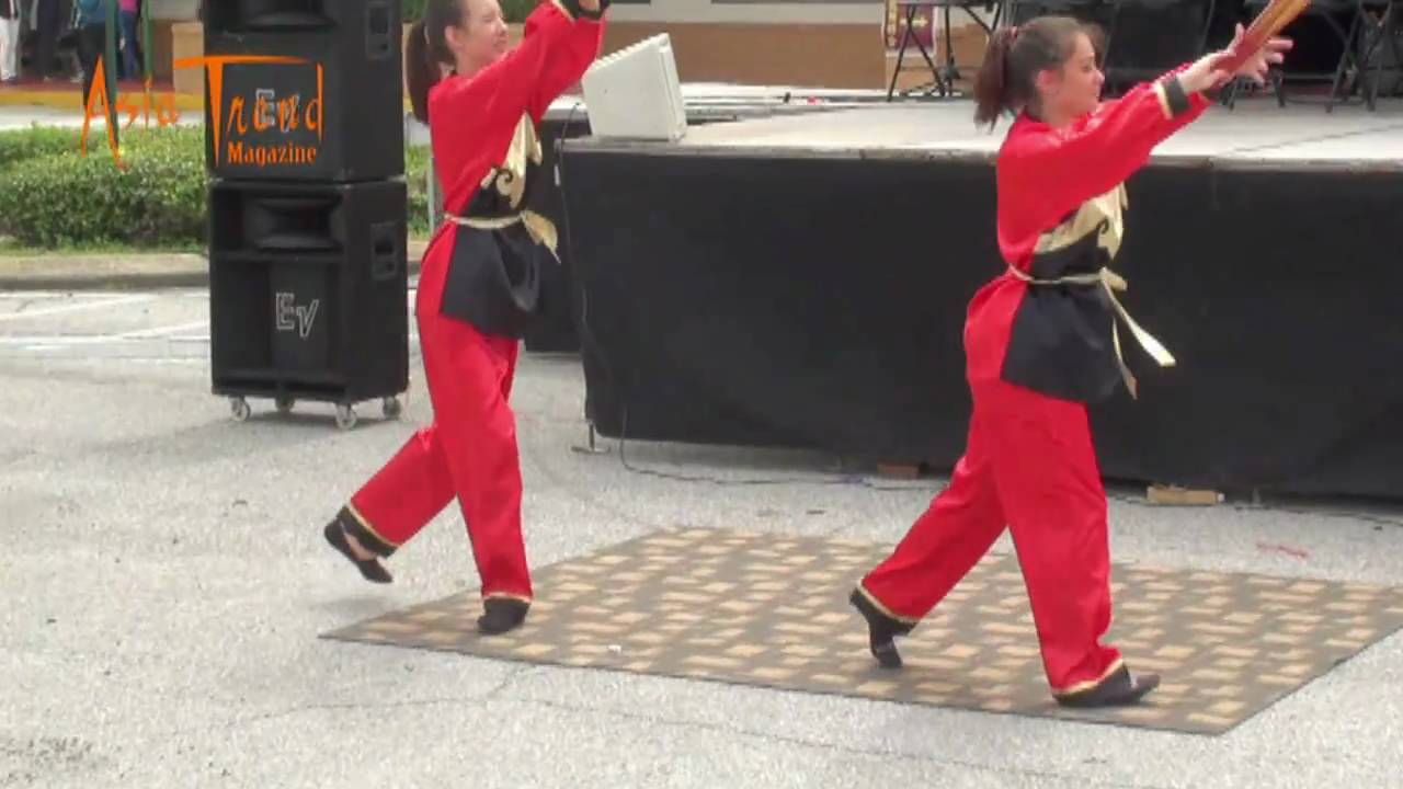 Kung Fu Fan Dance (功夫扇舞) by CAACF Dance Troupe - Mid-Autumn Asian Festival 2010