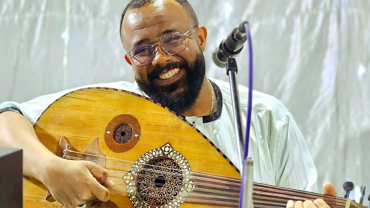 معشوقة الجماهير 👈الله على راحة الله📷🎤 الفنان حكيم حمودة 🎶🎵  غاية فالروعة استمتعووو