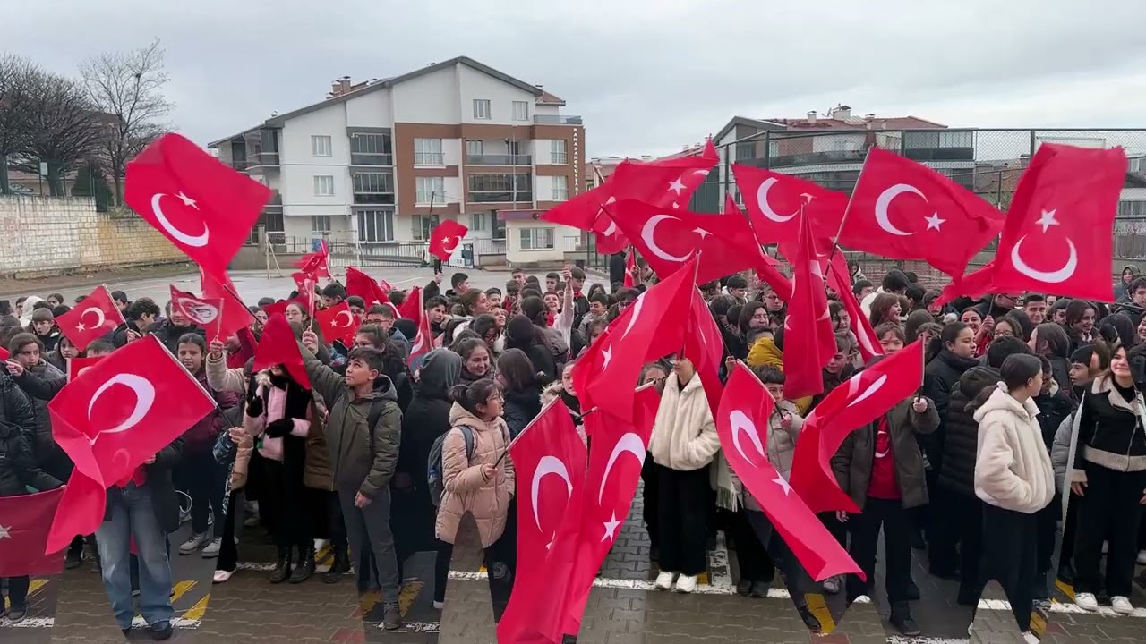 Elmadağ-Atatürk Ortaokulu-Bayrak Sevgisi Teması