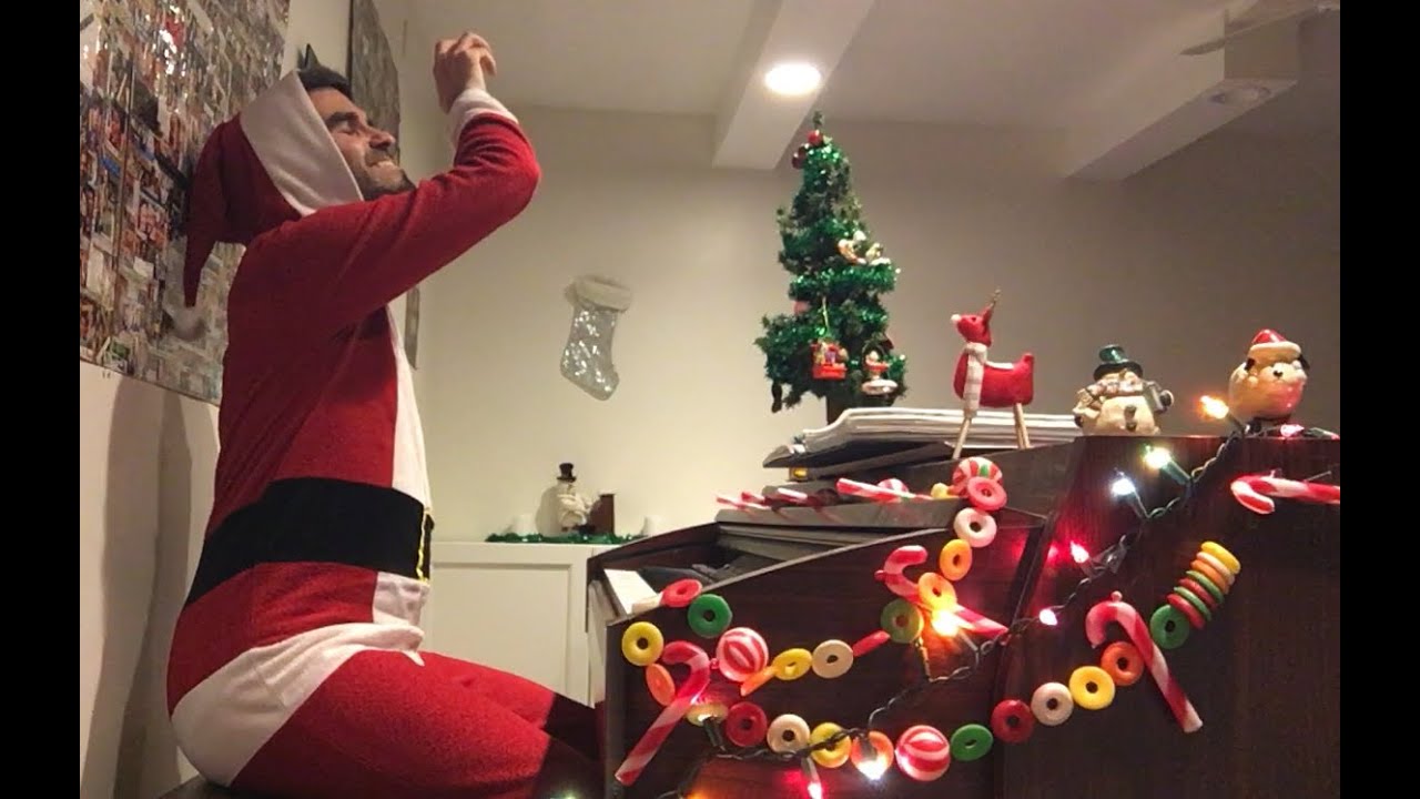 John plays a colorful Celtic Christmas piano medley! (arr. by Phillip Keveren) 🎅 🎹 🎄 🎁 ❄️ 🎉