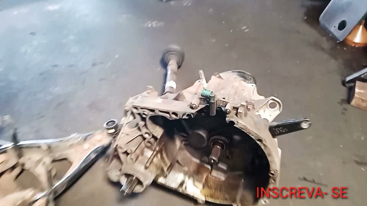 substituindo o RETENTOR do virabrequim da Renault Scenic 2.0 16V
